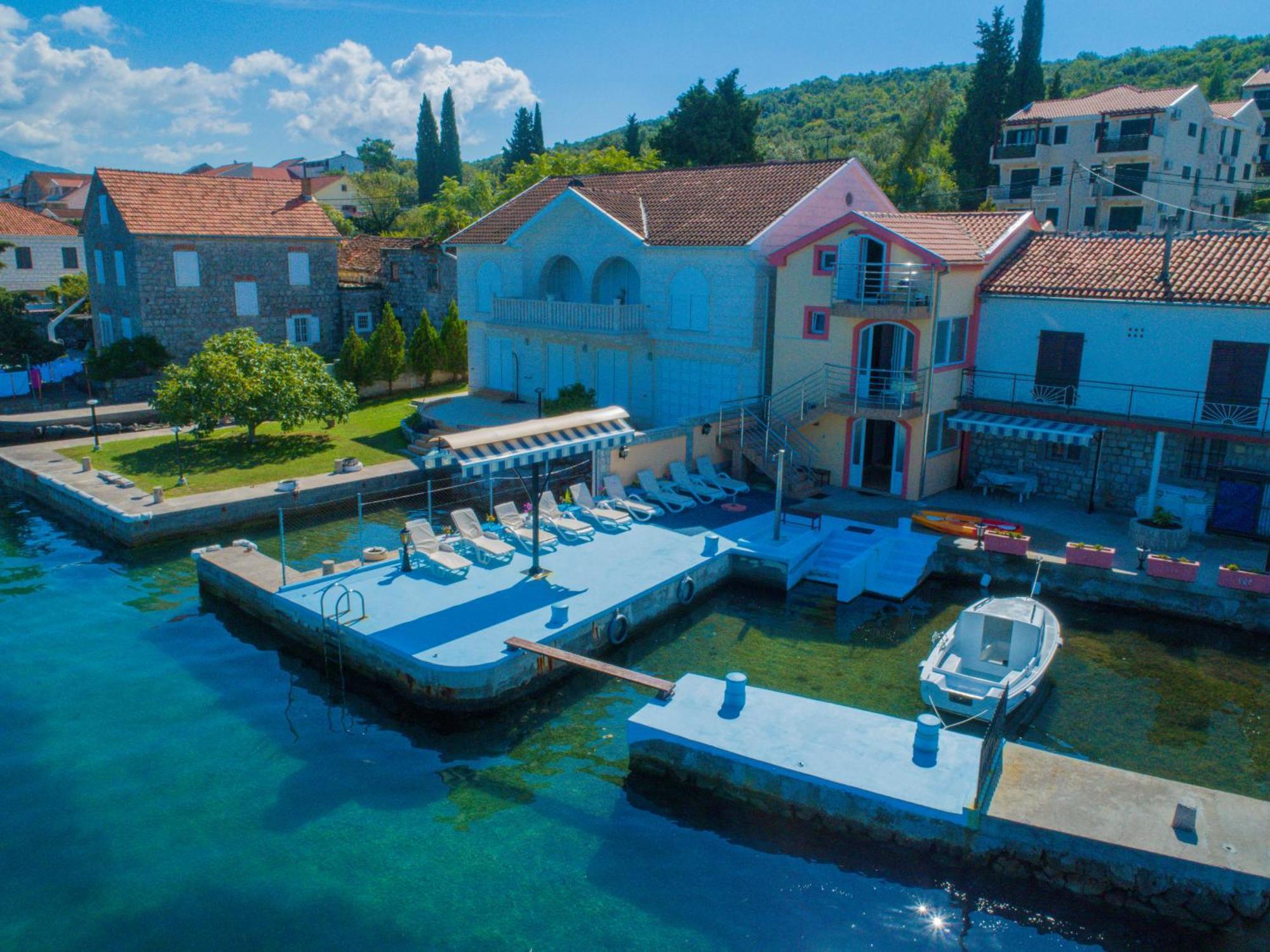 Porto Del Sole Apartments Tivat Buitenkant foto
