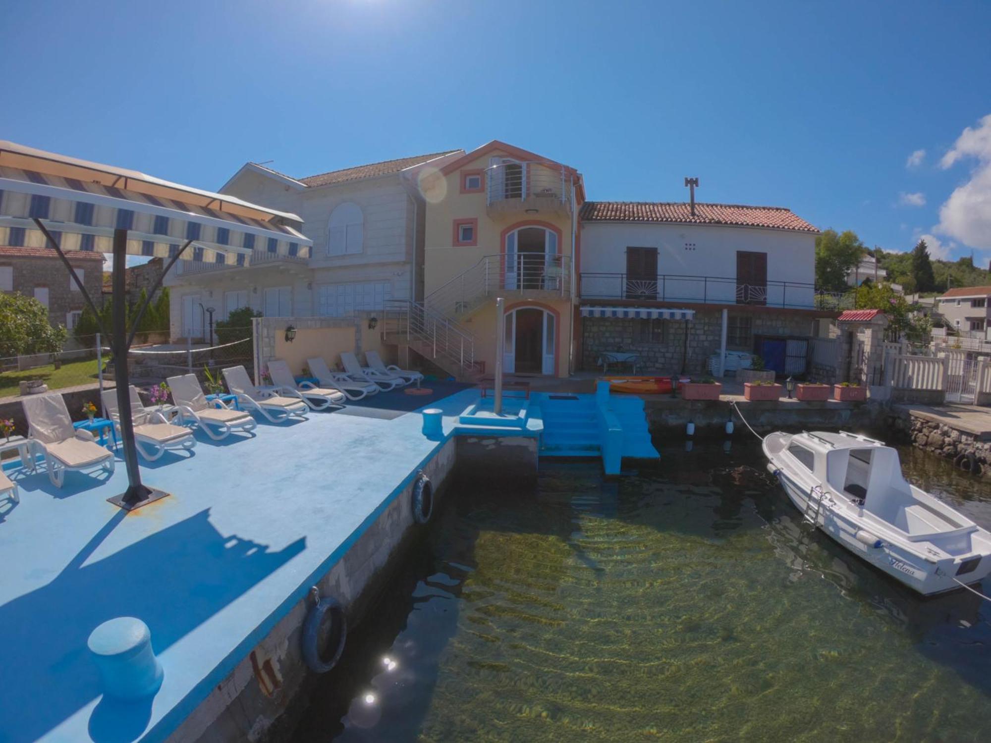 Porto Del Sole Apartments Tivat Buitenkant foto