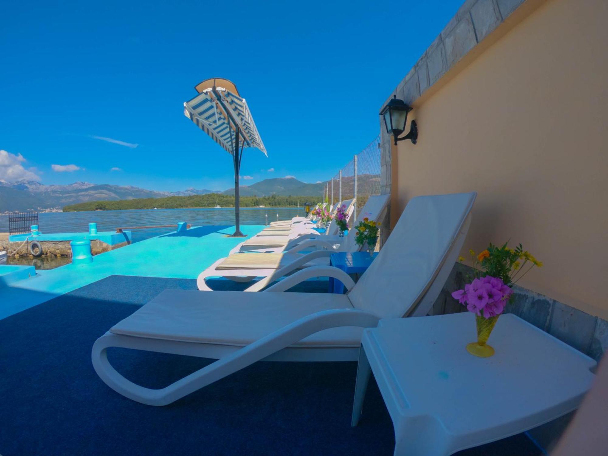 Porto Del Sole Apartments Tivat Buitenkant foto