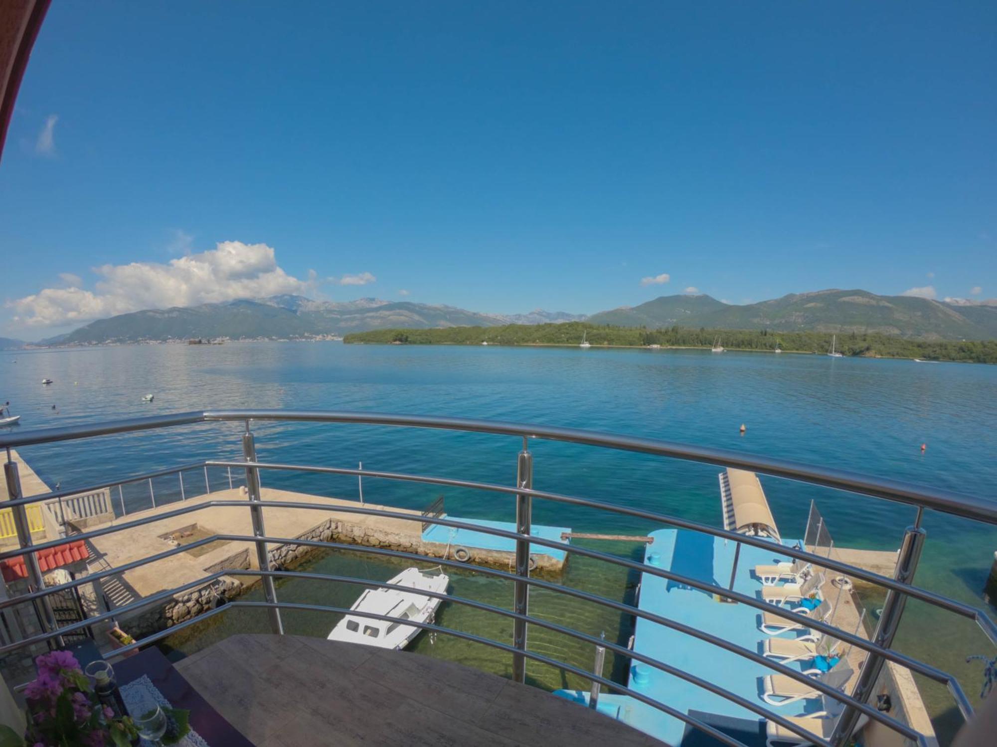 Porto Del Sole Apartments Tivat Buitenkant foto