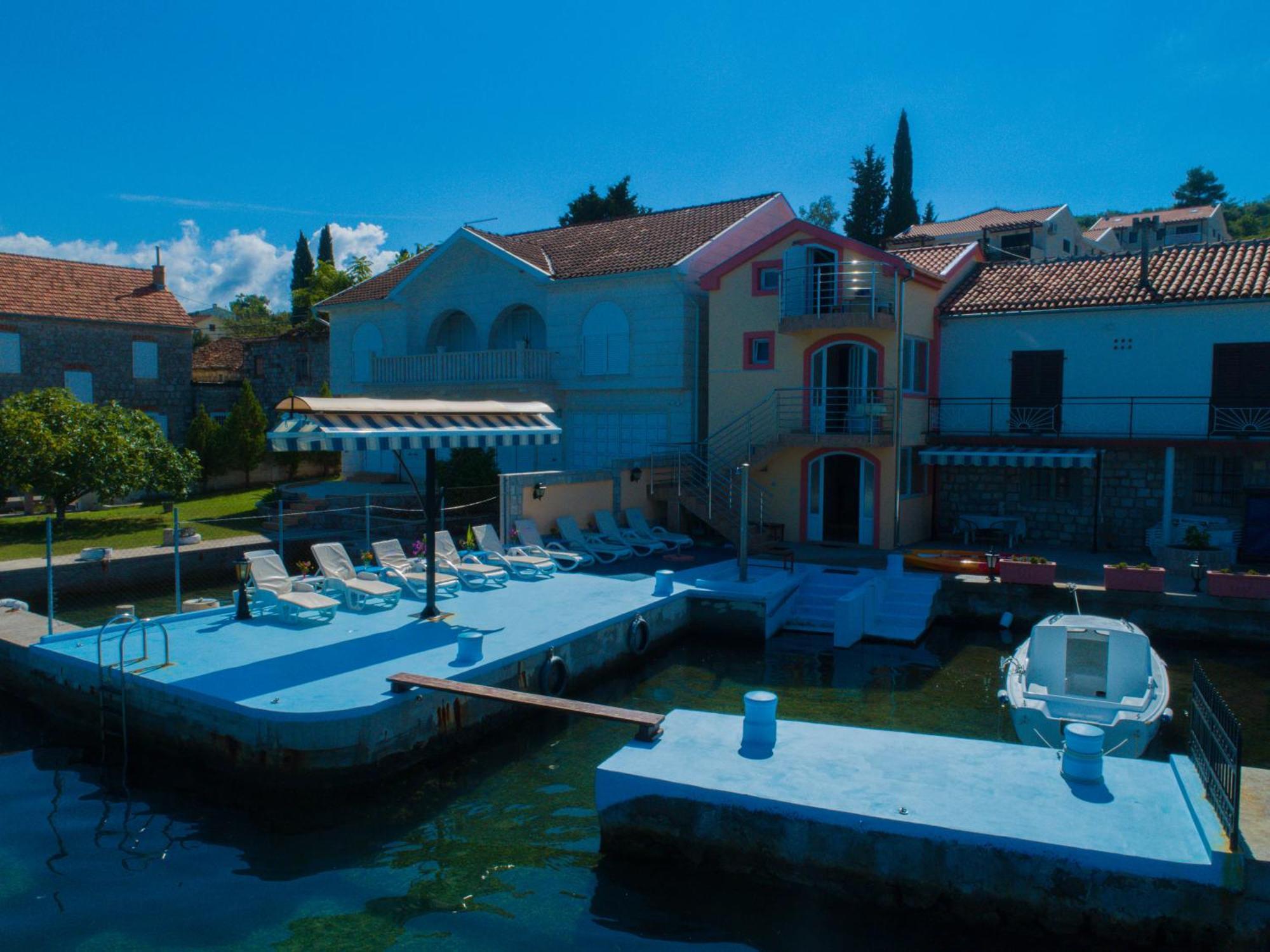 Porto Del Sole Apartments Tivat Buitenkant foto