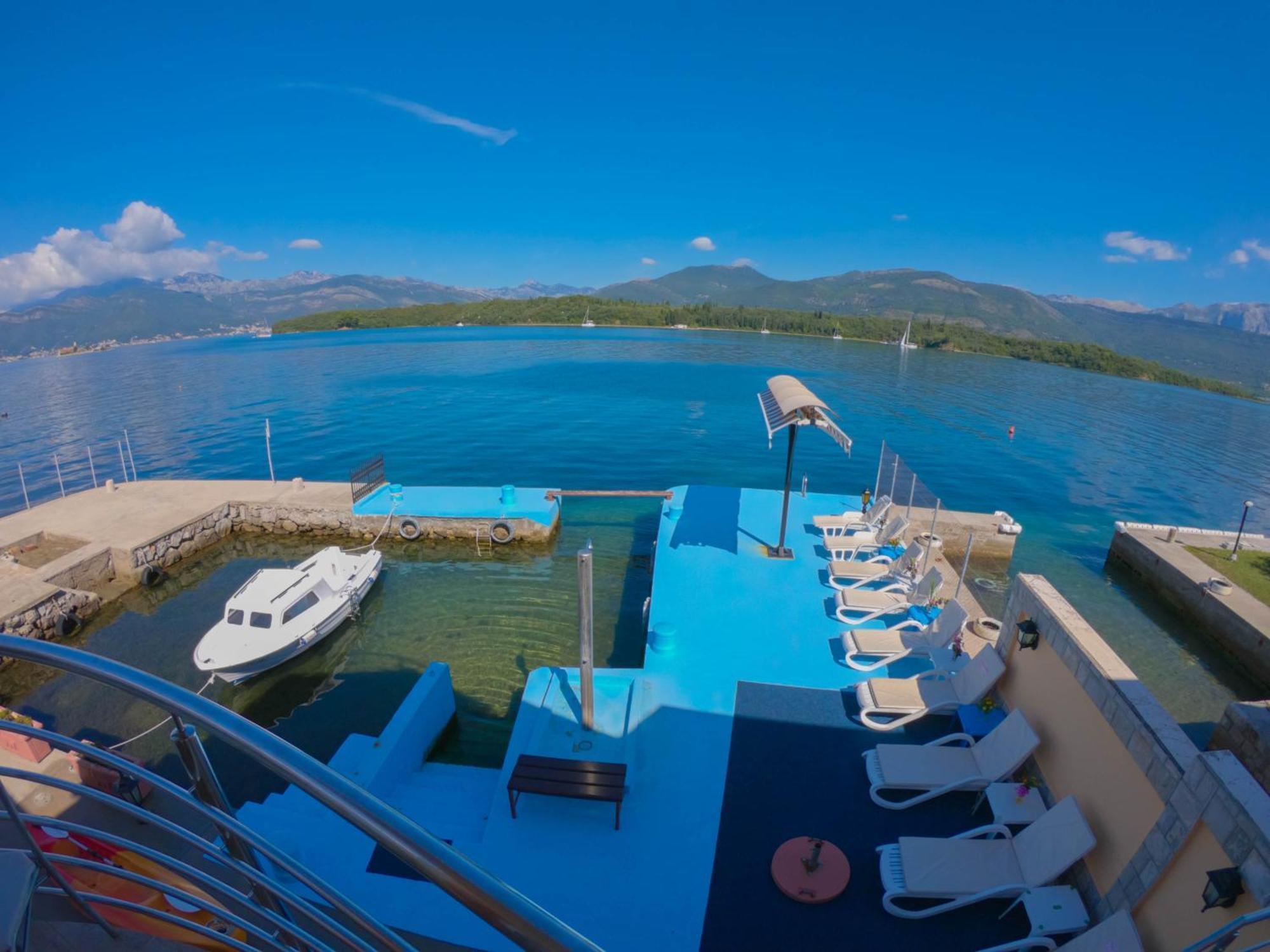 Porto Del Sole Apartments Tivat Buitenkant foto