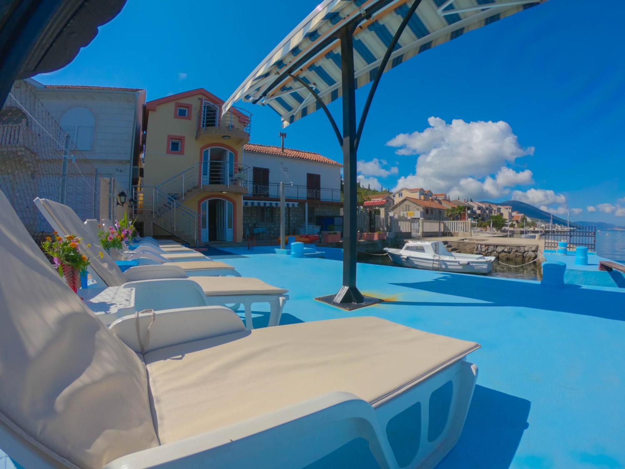 Porto Del Sole Apartments Tivat Buitenkant foto